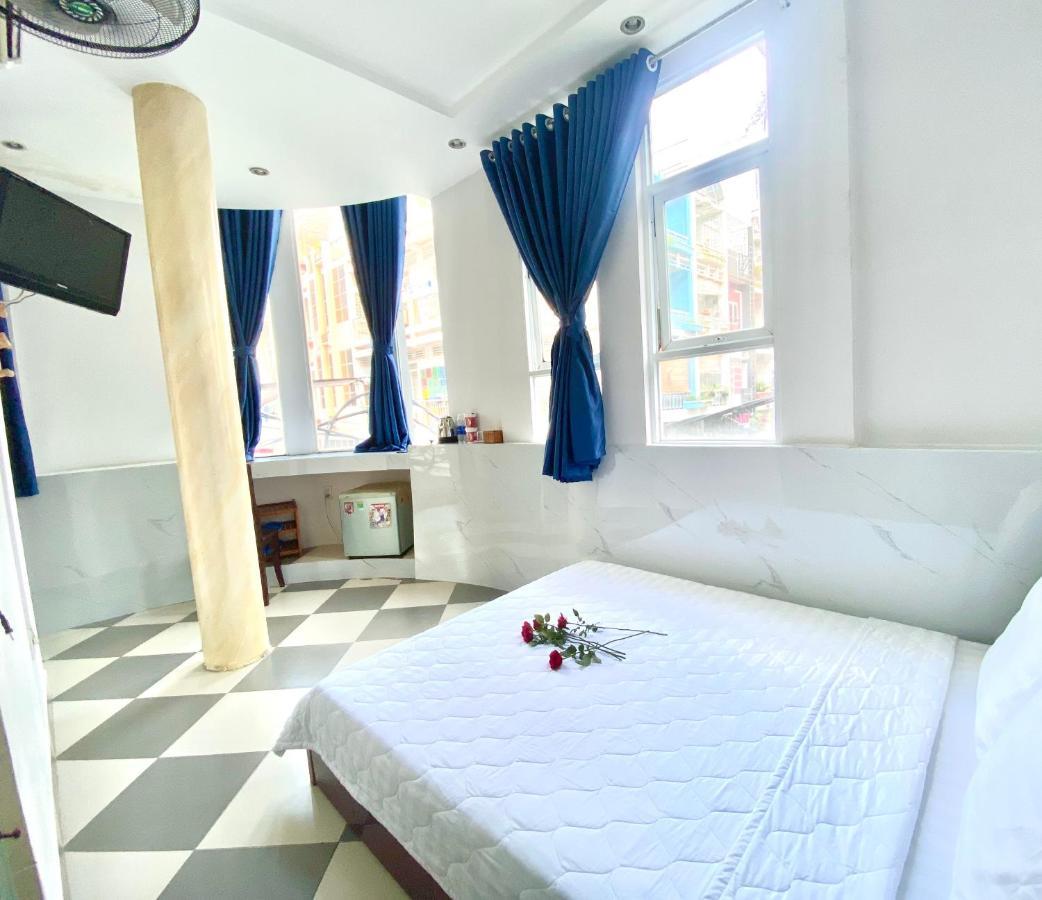 Mes Hotel - Ngay Ben Ninh Kieu Can Tho Esterno foto