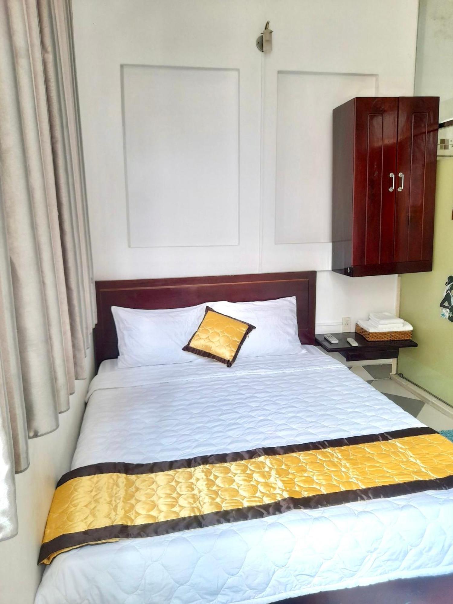 Mes Hotel - Ngay Ben Ninh Kieu Can Tho Esterno foto