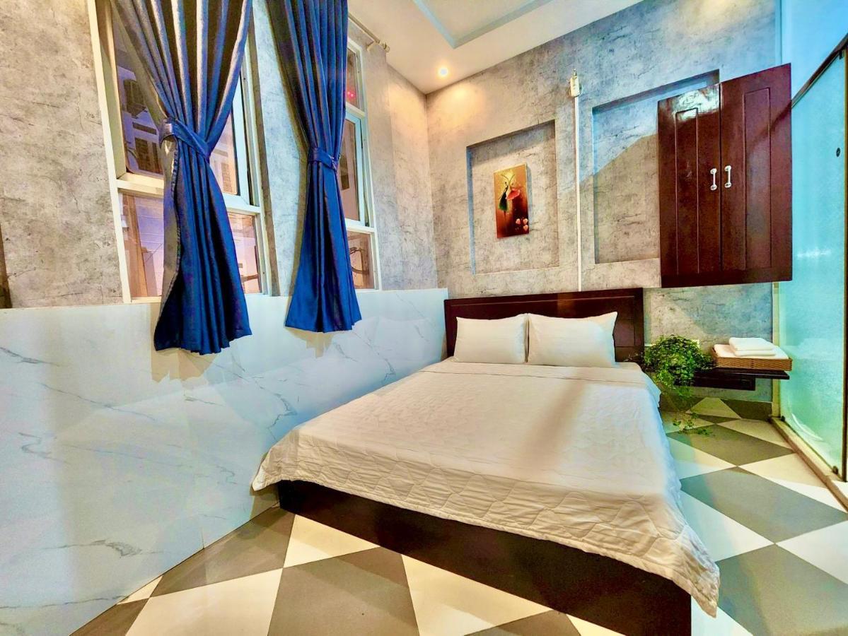 Mes Hotel - Ngay Ben Ninh Kieu Can Tho Esterno foto