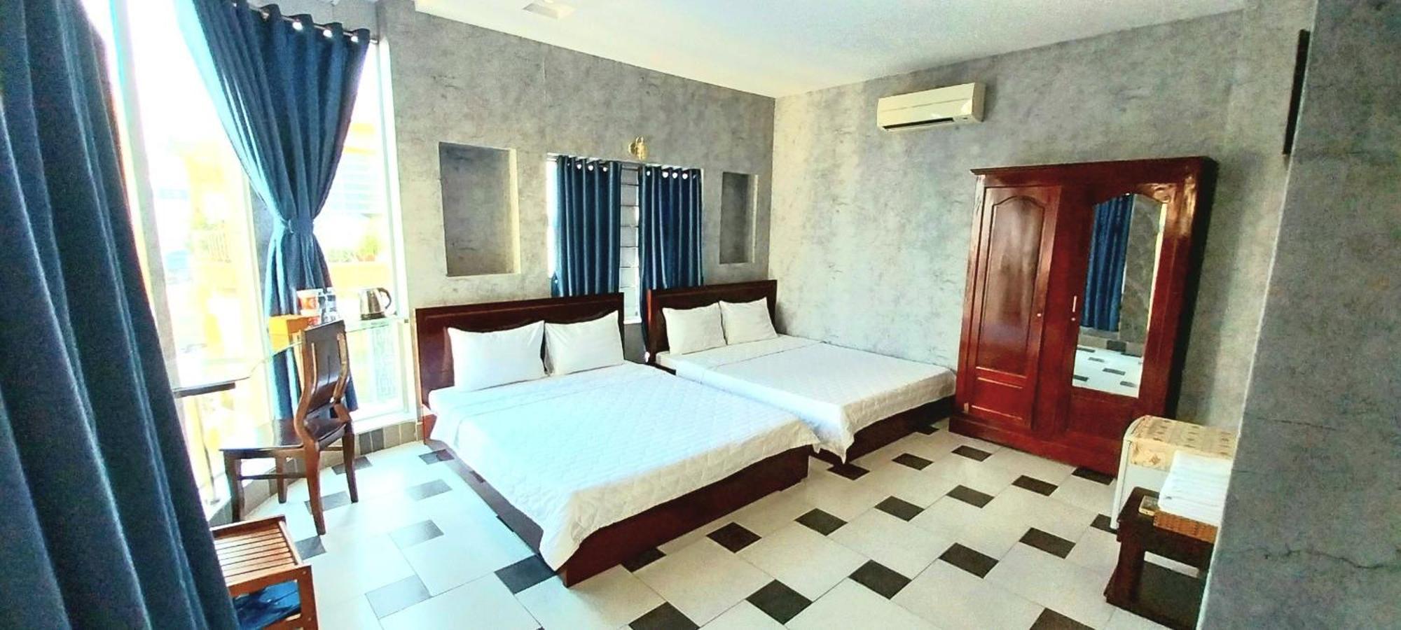 Mes Hotel - Ngay Ben Ninh Kieu Can Tho Esterno foto