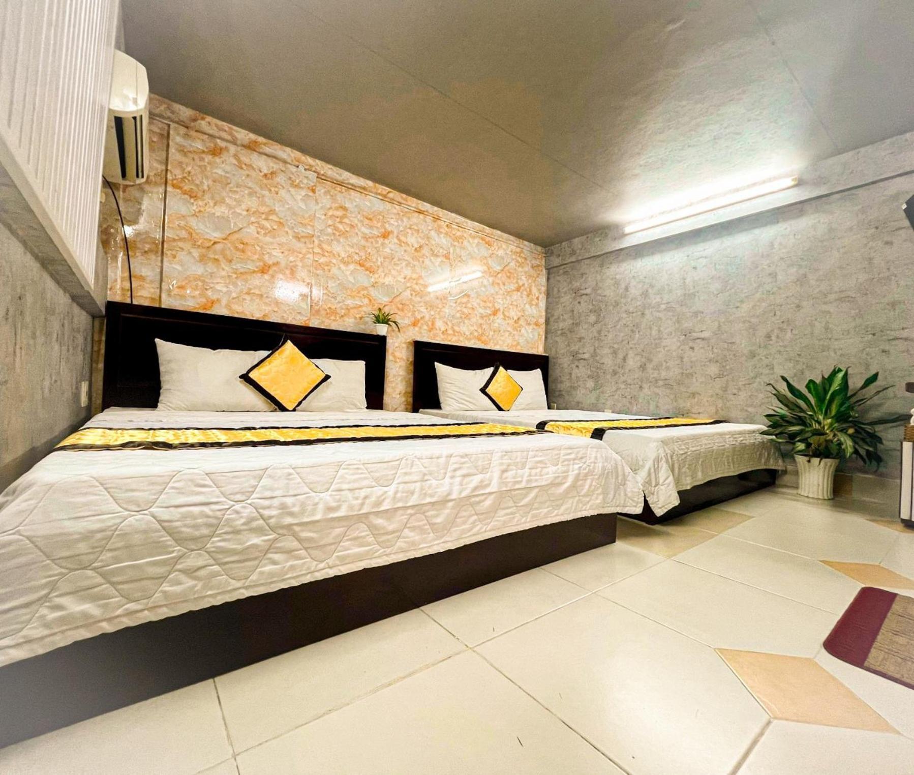 Mes Hotel - Ngay Ben Ninh Kieu Can Tho Esterno foto