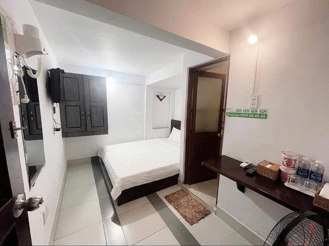 Mes Hotel - Ngay Ben Ninh Kieu Can Tho Esterno foto
